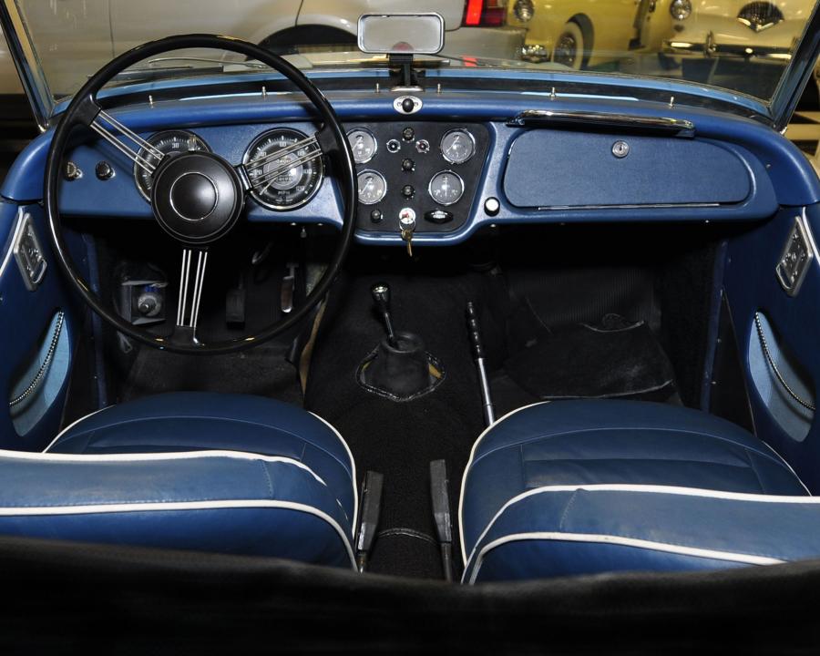 Торпедо Triumph TR3B Roadster 1963 года  (фото 3 из 4)